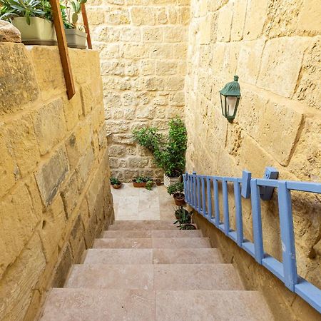 Historic Hideaways - 900 Year Old Converted Studios Victoria Exterior foto