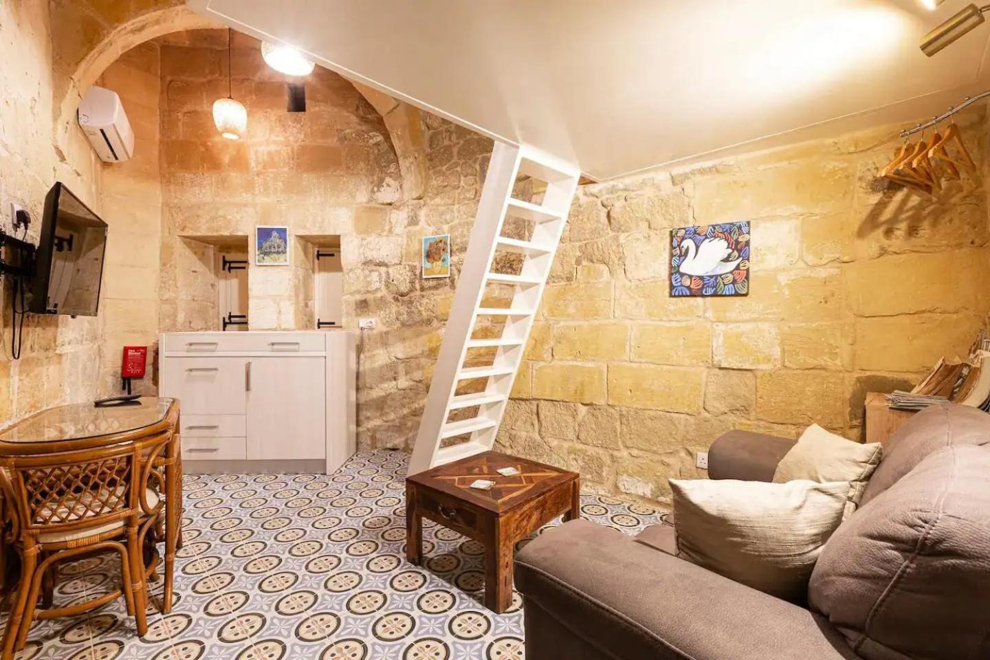 Historic Hideaways - 900 Year Old Converted Studios Victoria Exterior foto
