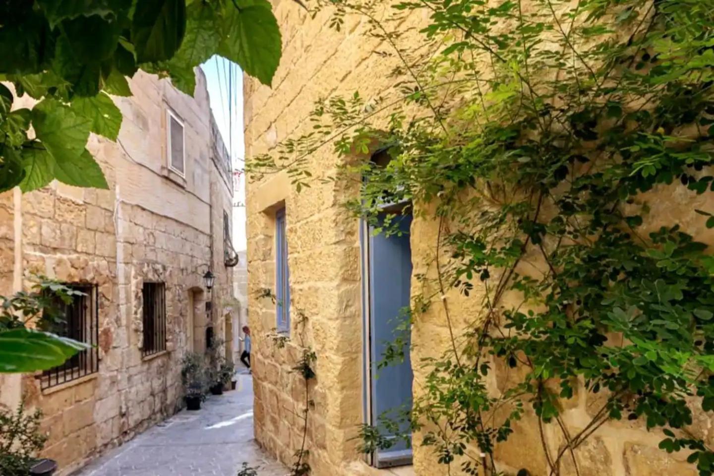 Historic Hideaways - 900 Year Old Converted Studios Victoria Exterior foto
